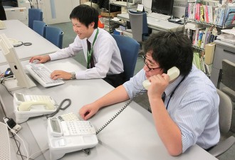 職場写真の撮影を行いました